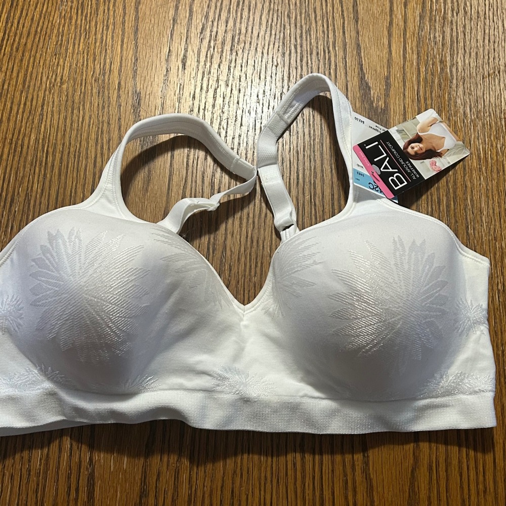 Bali All-Around Comfort Wirefree Bra White Jacquard 3463 Size 42C